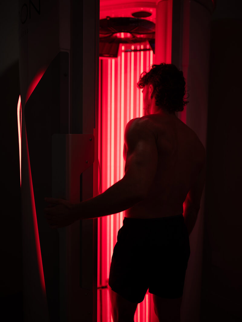 Sauna and cold plunge recovery